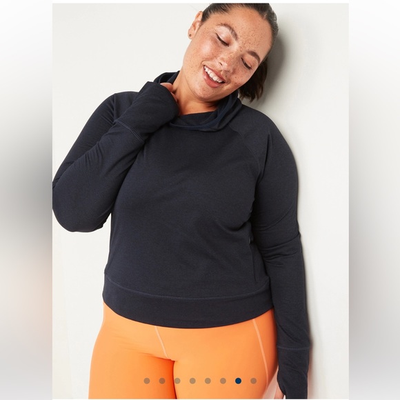 🆕 Old Navy Women’s CozeCore Cropped Performance Hoodie - Picture 7 of 14